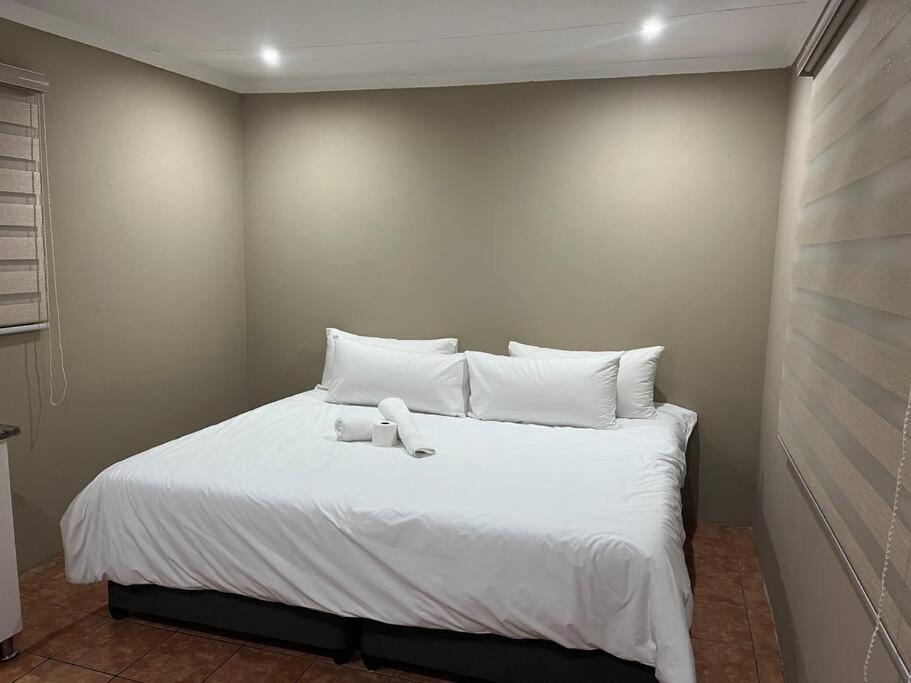 Mofolo Guest House Σοβέτο Εξωτερικό φωτογραφία