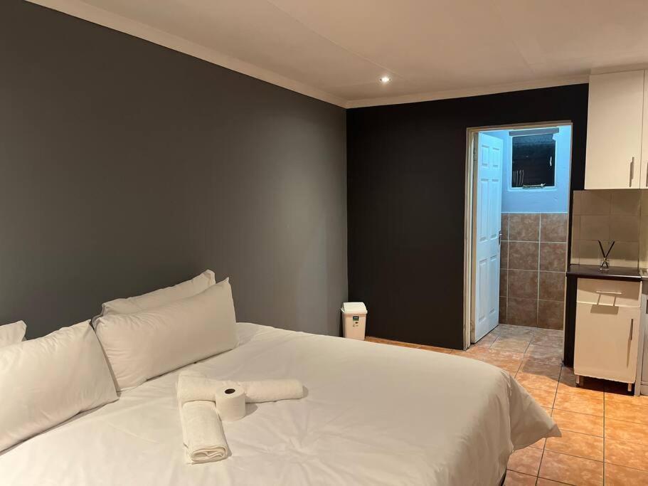 Mofolo Guest House Σοβέτο Εξωτερικό φωτογραφία