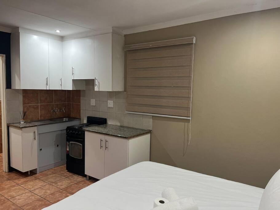 Mofolo Guest House Σοβέτο Εξωτερικό φωτογραφία