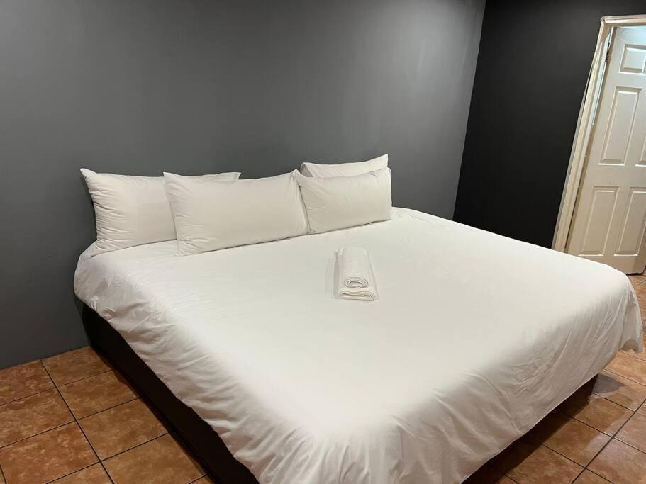 Mofolo Guest House Σοβέτο Εξωτερικό φωτογραφία